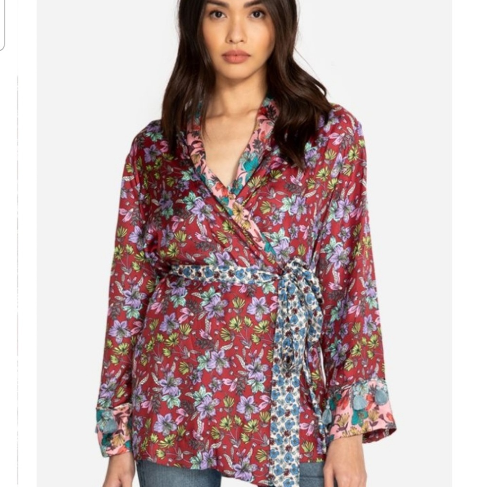 Johnny was PENNY MIXED KIMONO😍😍 - Picture 2 of 9